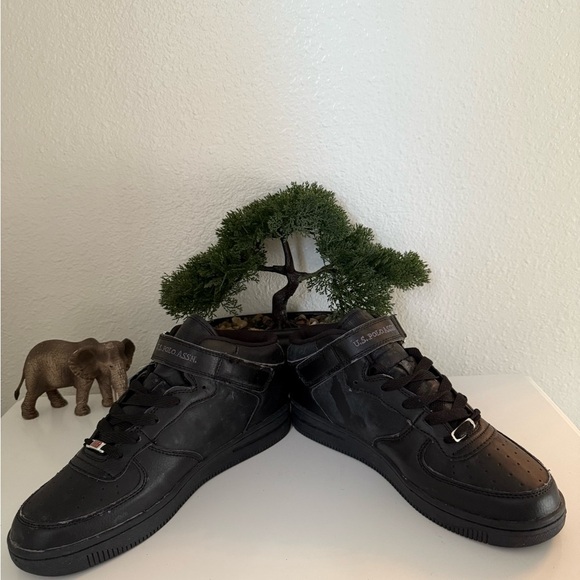 U.S. Polo Assn. Black High-Top Sneakers - Picture 2 of 4